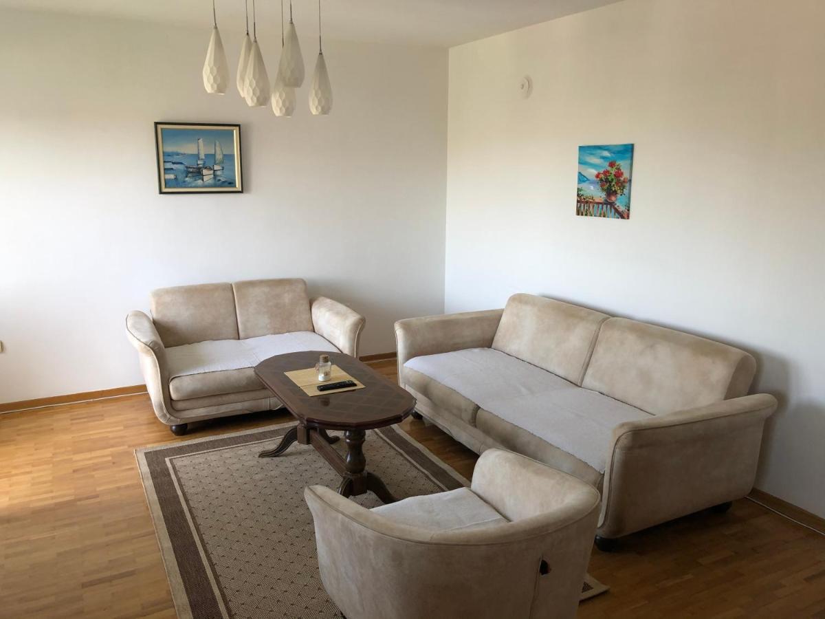 Square Apartment Podgorica Exterior photo